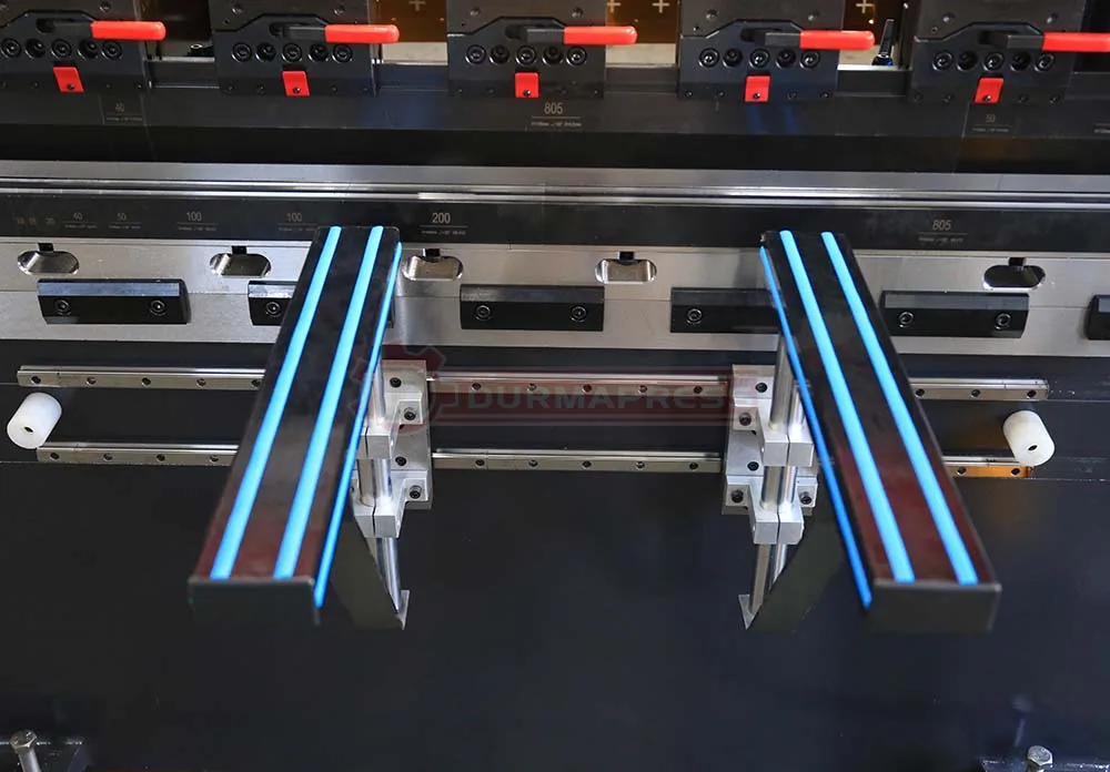 Novel 40T cnc steel bending machine DA52S 3+1 Axis press brake for high reliability