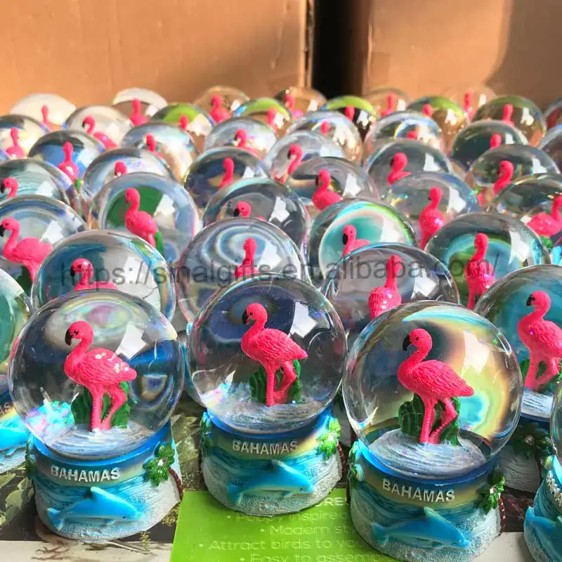 Factory Wholesale Polyresin Tourist Souvenirs Ocean Beach Marine Souvenir Crafts Resin Halloween Water Globes