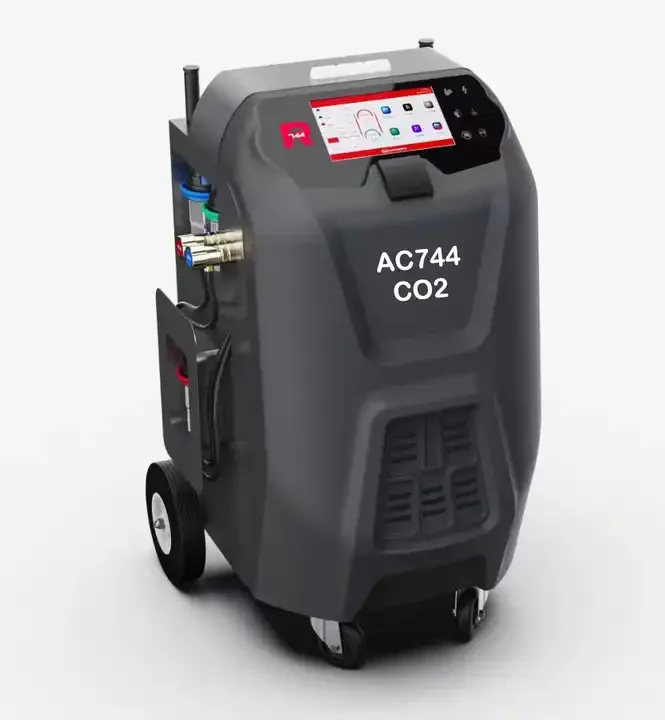 Baohua new product AC Refrigerant machine Service Station With Recovery/Charging/Refill/Vacuuming/Cleaning for R744 (CO2)