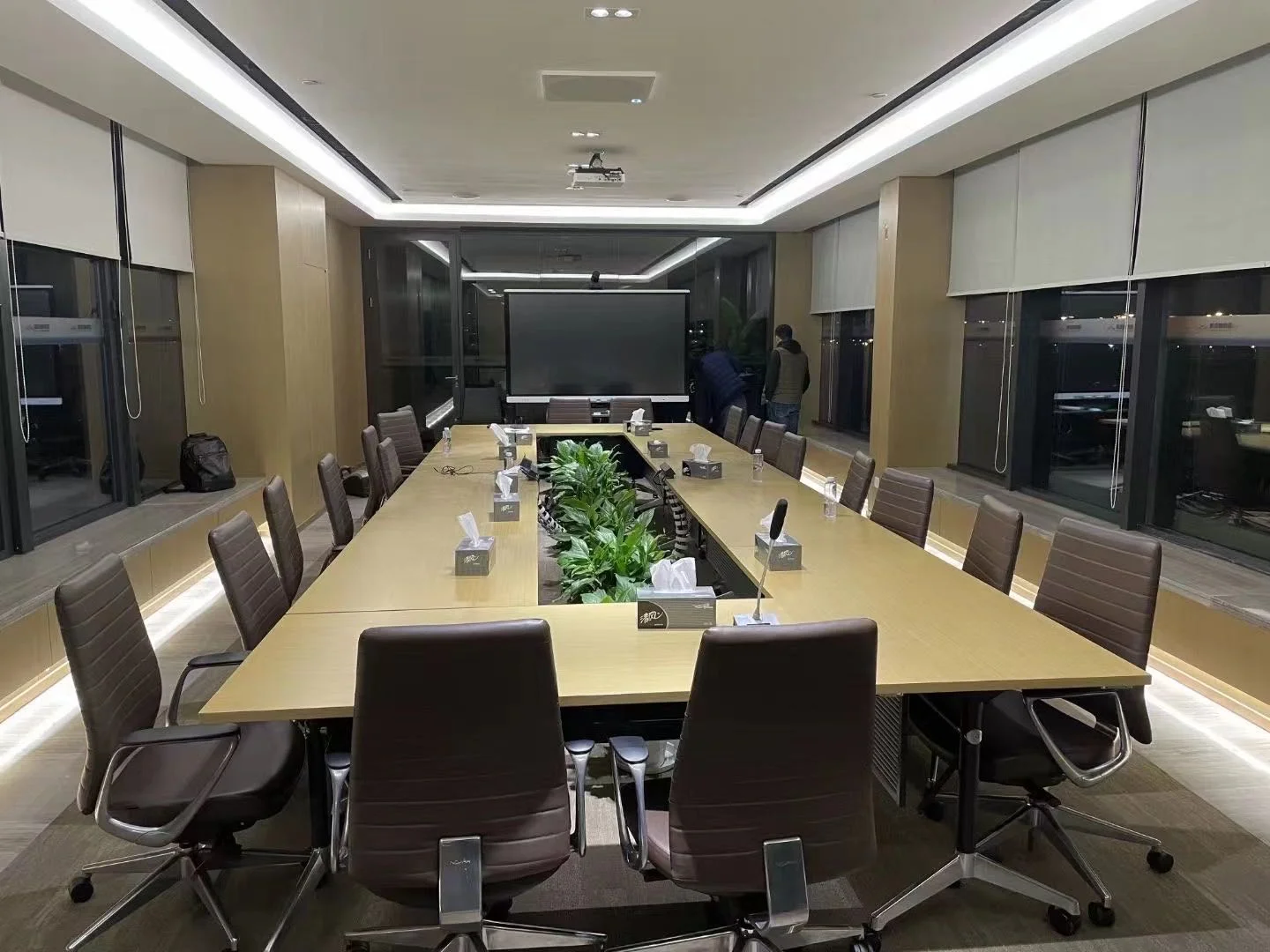 Nearity Professional Ceiling Array Microphone Ceiling Mic Speaker For Large Lecture Halls And Boardrooms