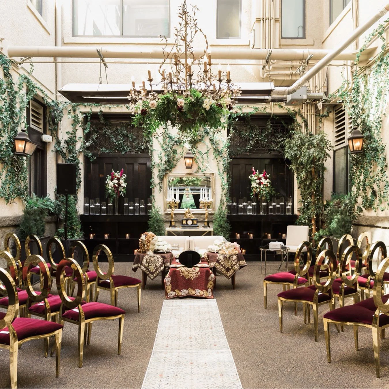 High back leather cushion stainless steel elegant dining banquet chairs events gold oval back wedding chairs