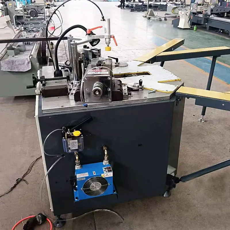 Heavy-Duty Digital Display Aluminum Profile Corner Combining Crimping Machine for Window and Door Making