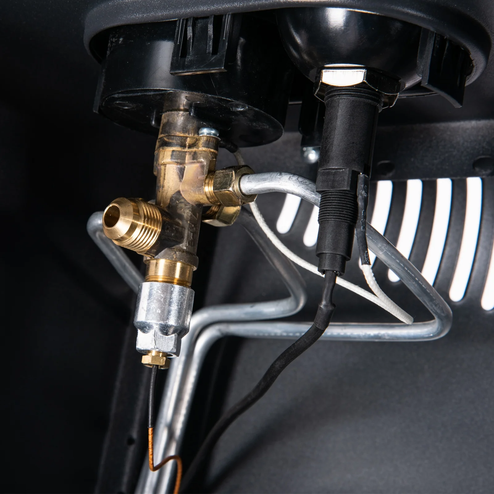 2024 Best Selling High Quality Energy Saving 2-in-1 Gas & Electric Stainless Steel BBQ Grill and Patio Heater for Home