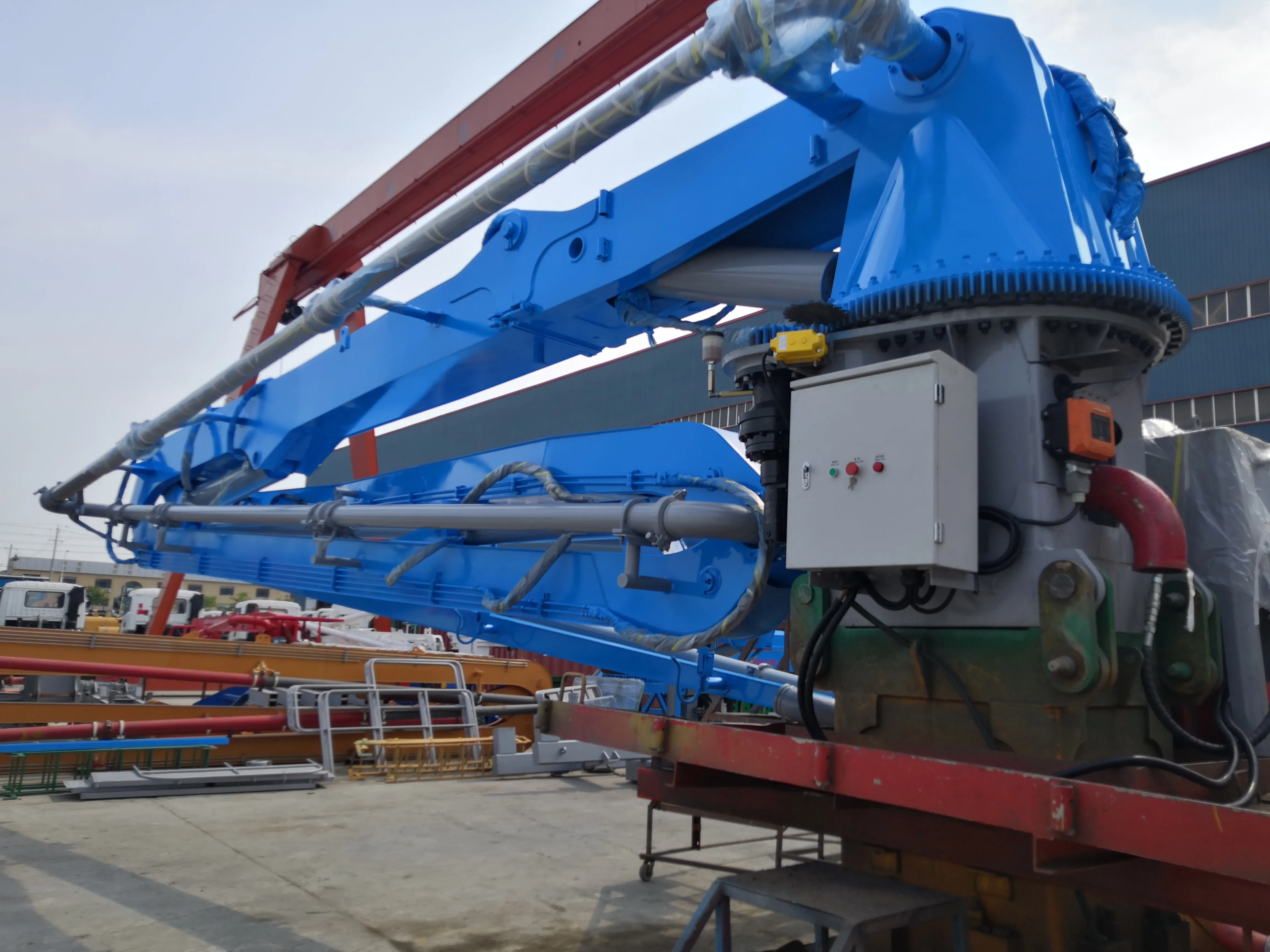 JIUHE factory 17 m Concrete Pump Placing Boom Stationary  Self-Climbing Concrete Placing Boom Without Balance Weight