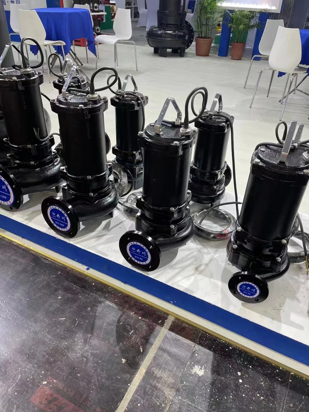 Grinding Cutting Small Water Three Phase 3 Inch Automatic Coupling Submersible Sewage Pump With Enclosed Impeller