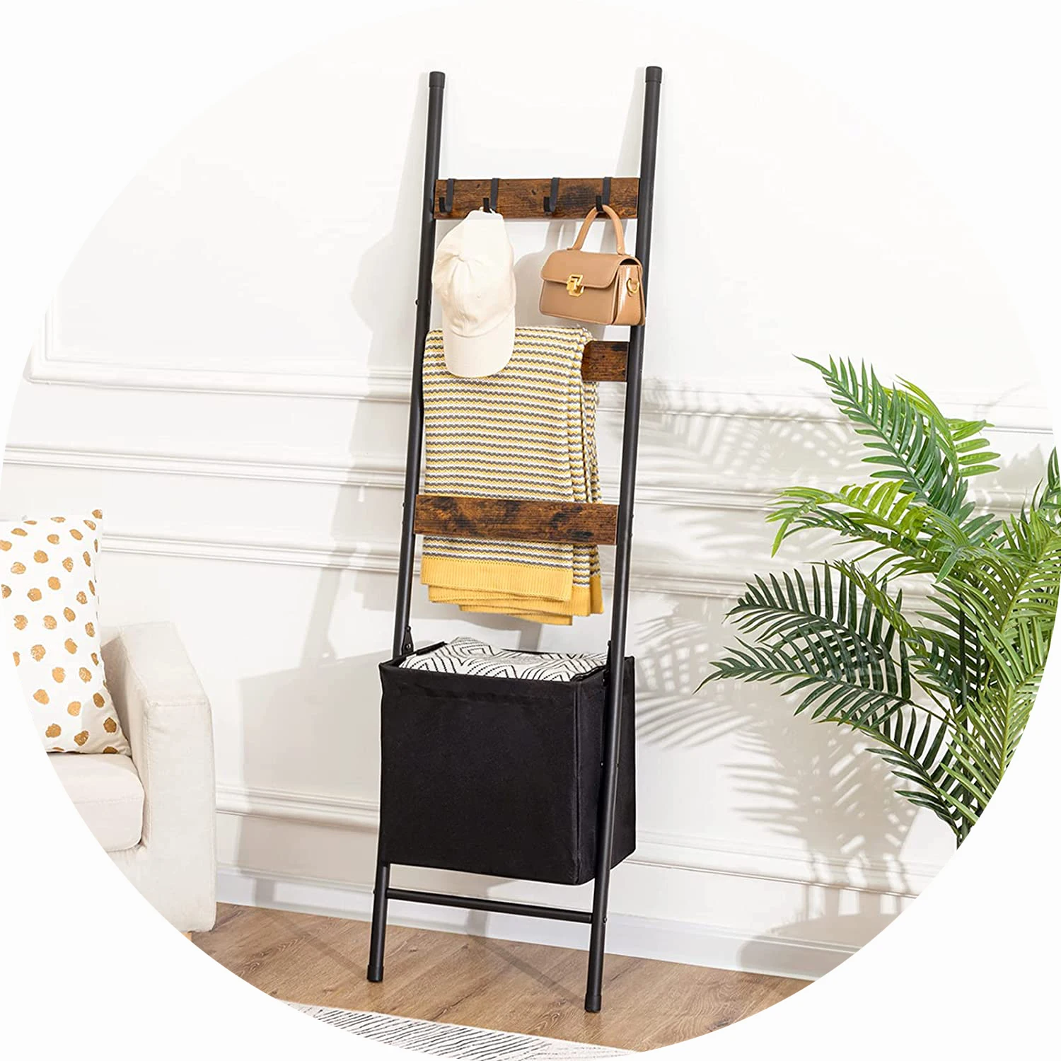 Blanket Ladder with Basket Black Freestanding Towel Rack