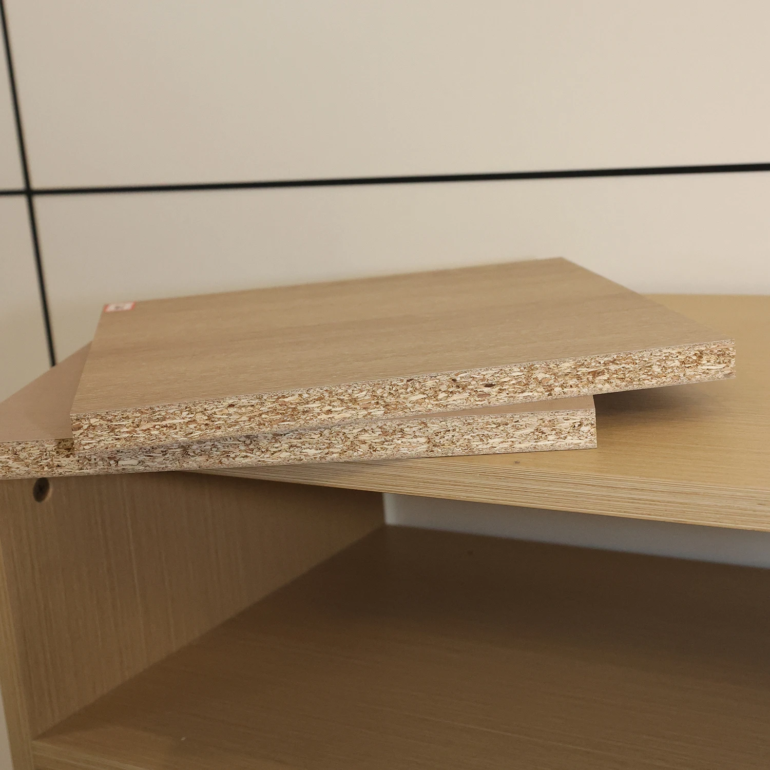 Best Price Wholesale Customized Furniture Used Melamine Faced 16Mm 18Mm Particle Board Chipboard