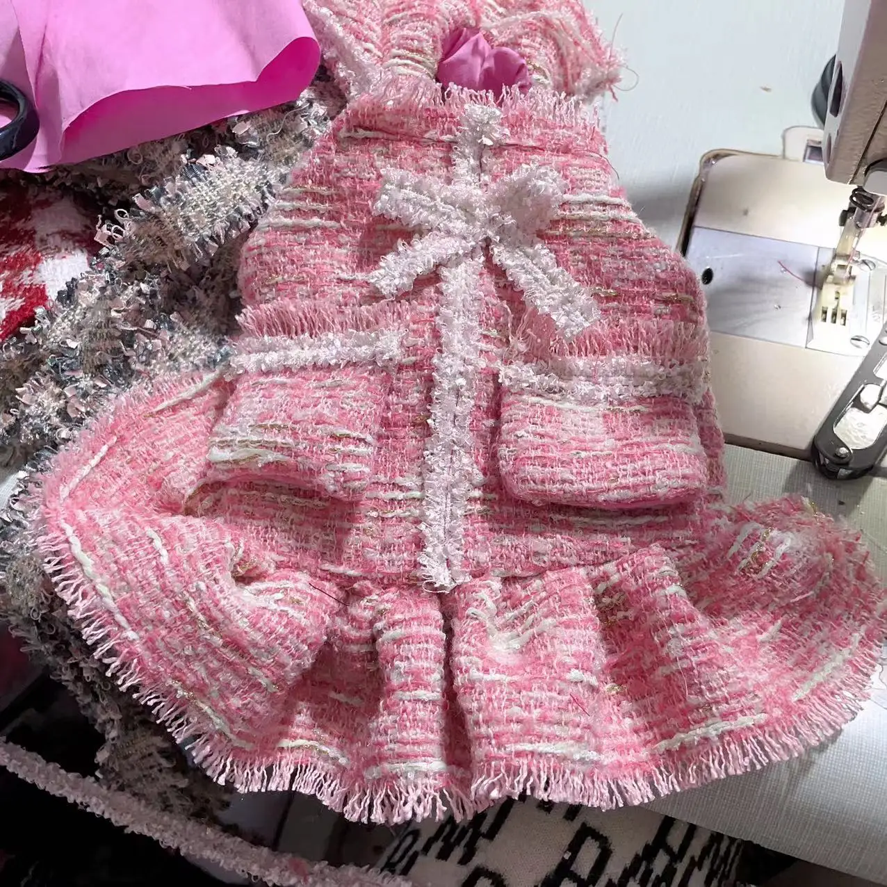 Best quality wholesale summer miss luxury brand fashion pink bowknot small designer pet dog clothes