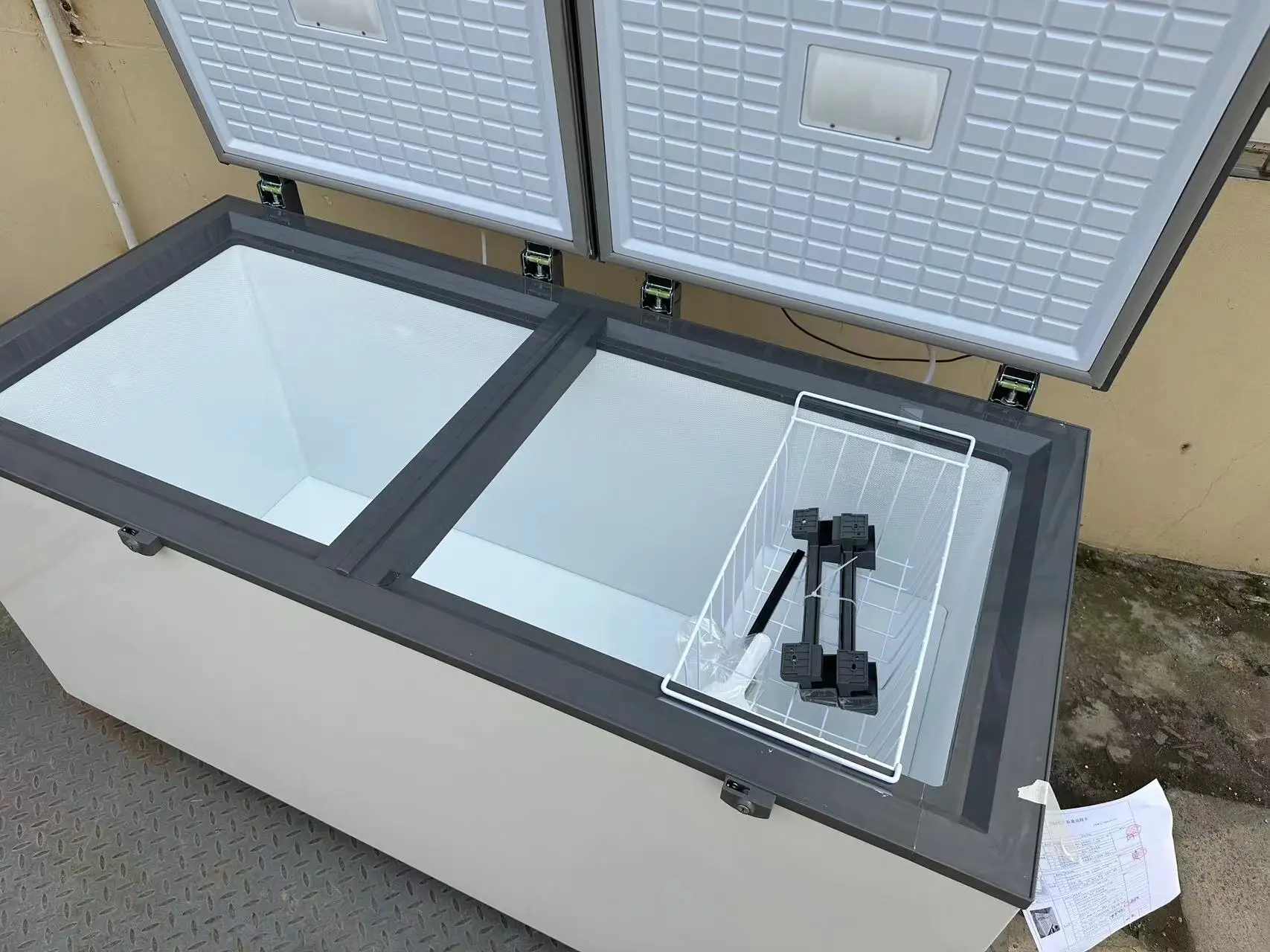 508L Solar Freezer DC 24V Deep Horizontal Freezer Whole Sale Chest Freezer