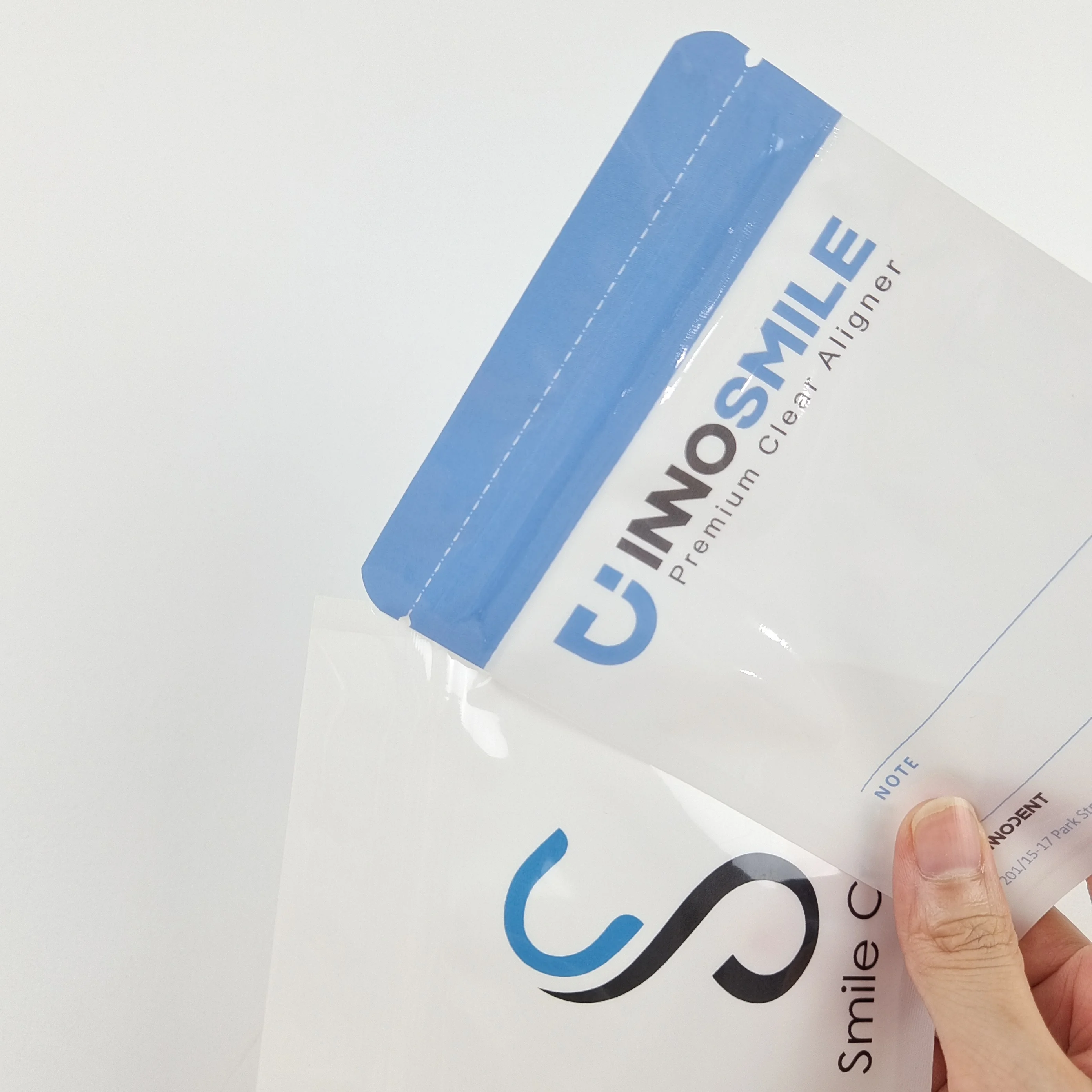 Custom Printing Aligners Bag Clear Dental Packing Zip Lock Heat Sealing Bag Shiny Teeth Whitening Clean Mylar Bags For Aligners