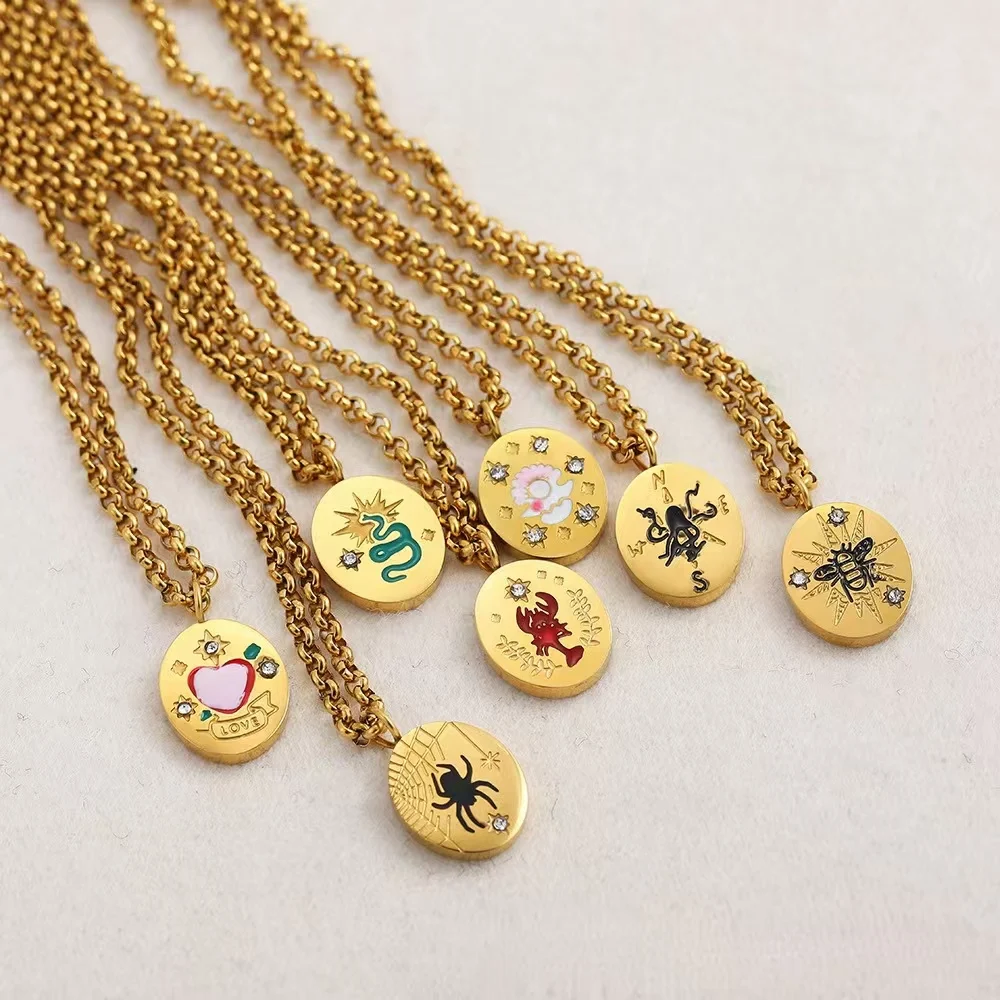 Female Snake Shell Scorpion LOVER Charm Jewelry - Gold Plating Oval Hand Painted Totem Pendant Necklace