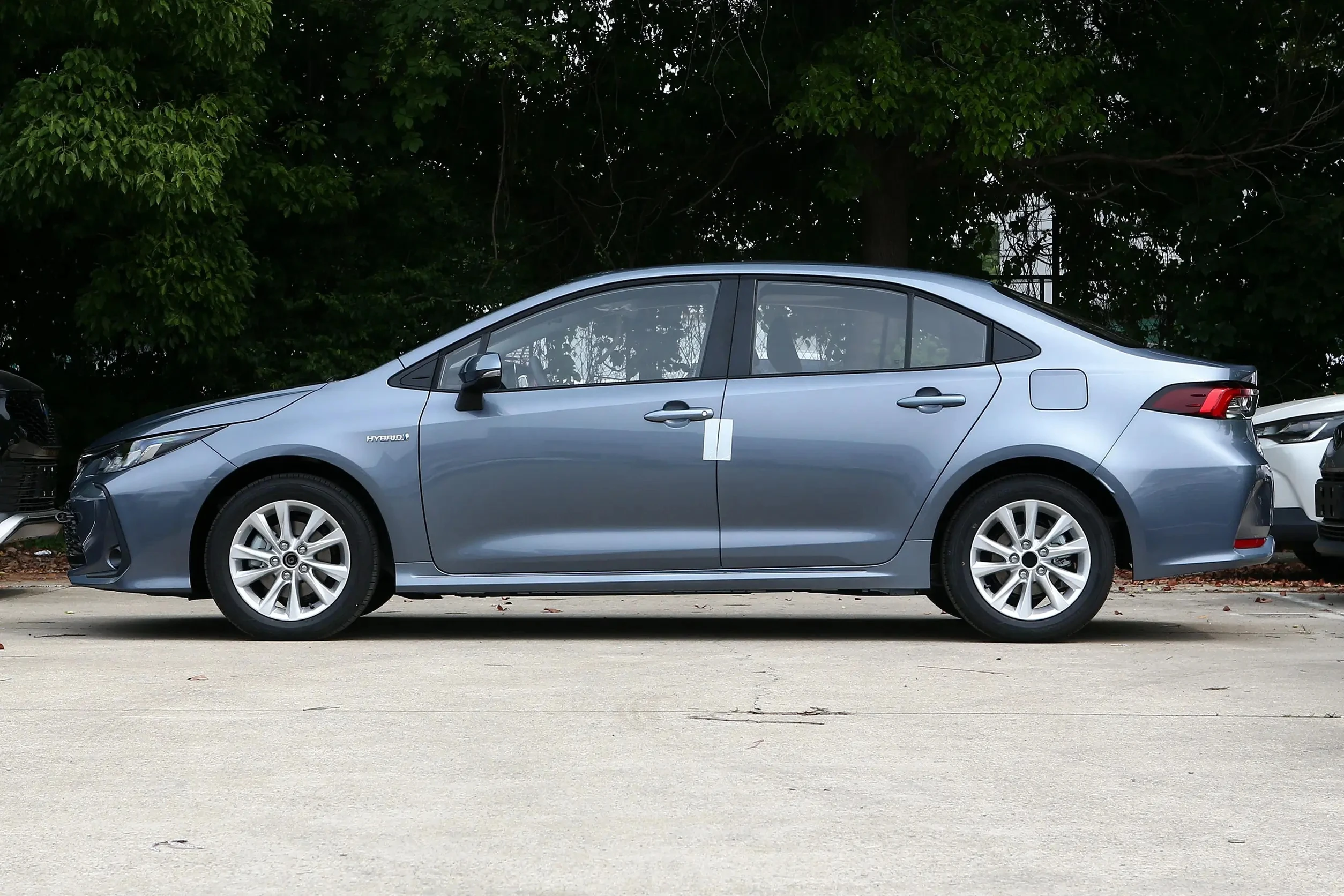 2024 Toyota Corolla Dual Engine E+ Hybrid Sedan EV Car Factory Price Electric Car Toyota Corolla