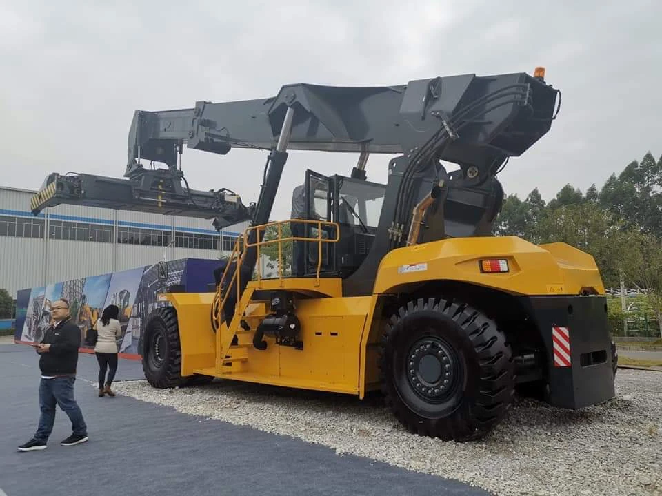 Factory Price CLG2045 45Ton Reach Stacker Container Handler