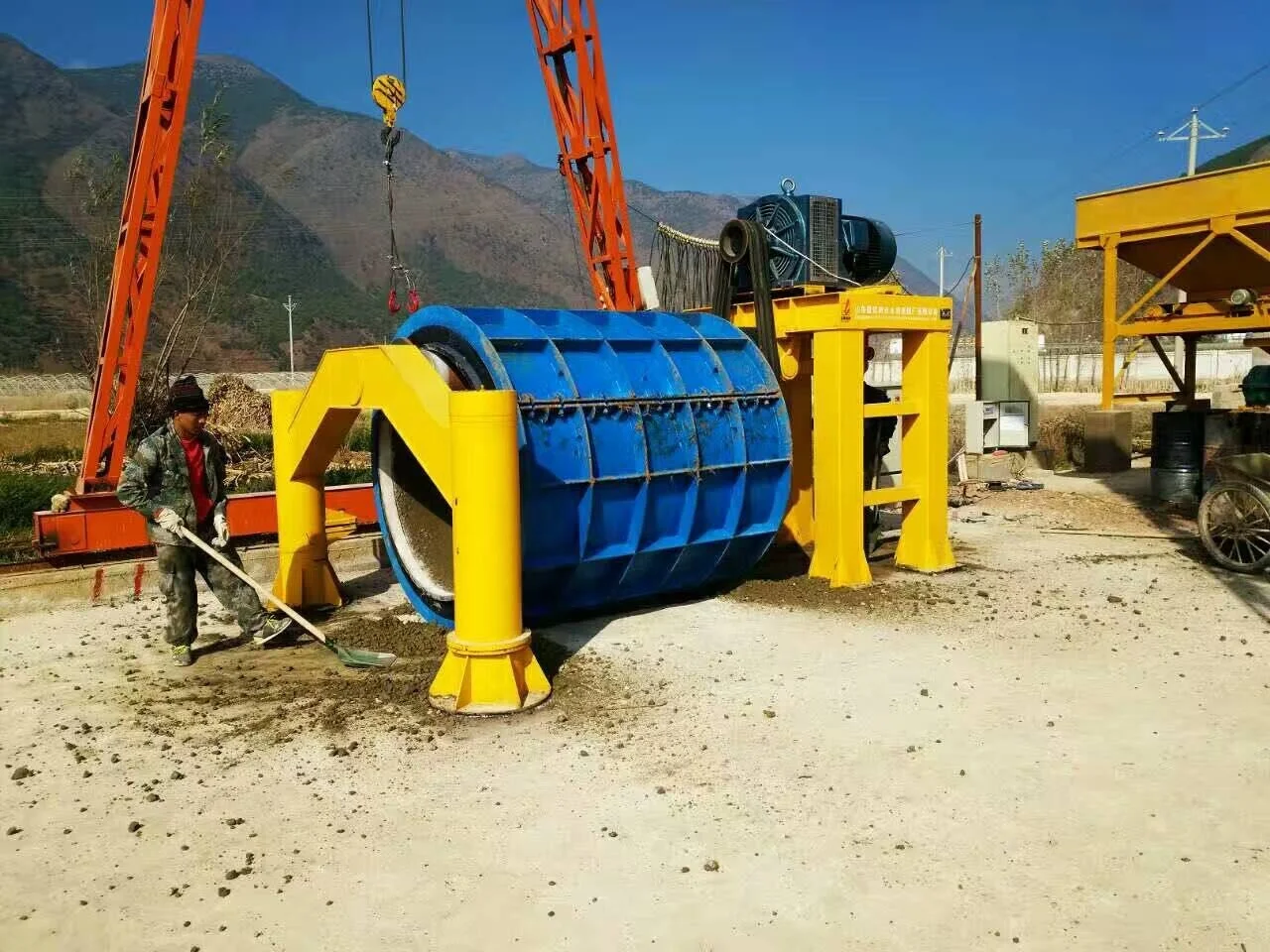 Rcc precast reinforced spin roller horizontal concrete culvert pipe making mold machine