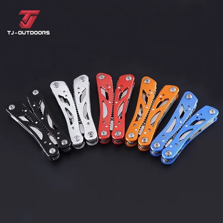 Hunting gear Stainless steel cuff pliers Survival knife screwdriver 14 to 1 multi-knife folding pliers