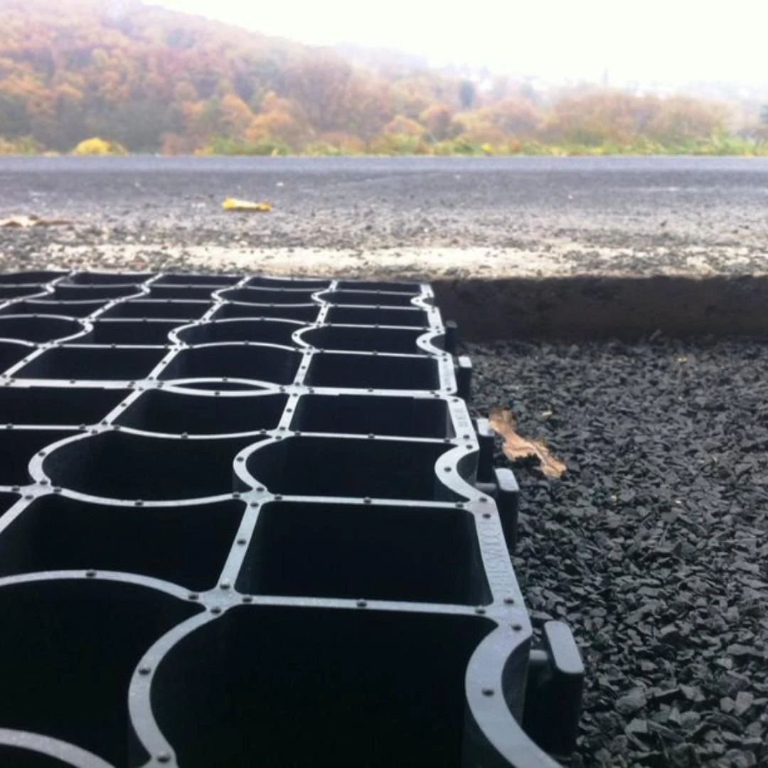 Heavy duty plastic grids Soft Plastic Mesh waterproof permeable grass paver grid