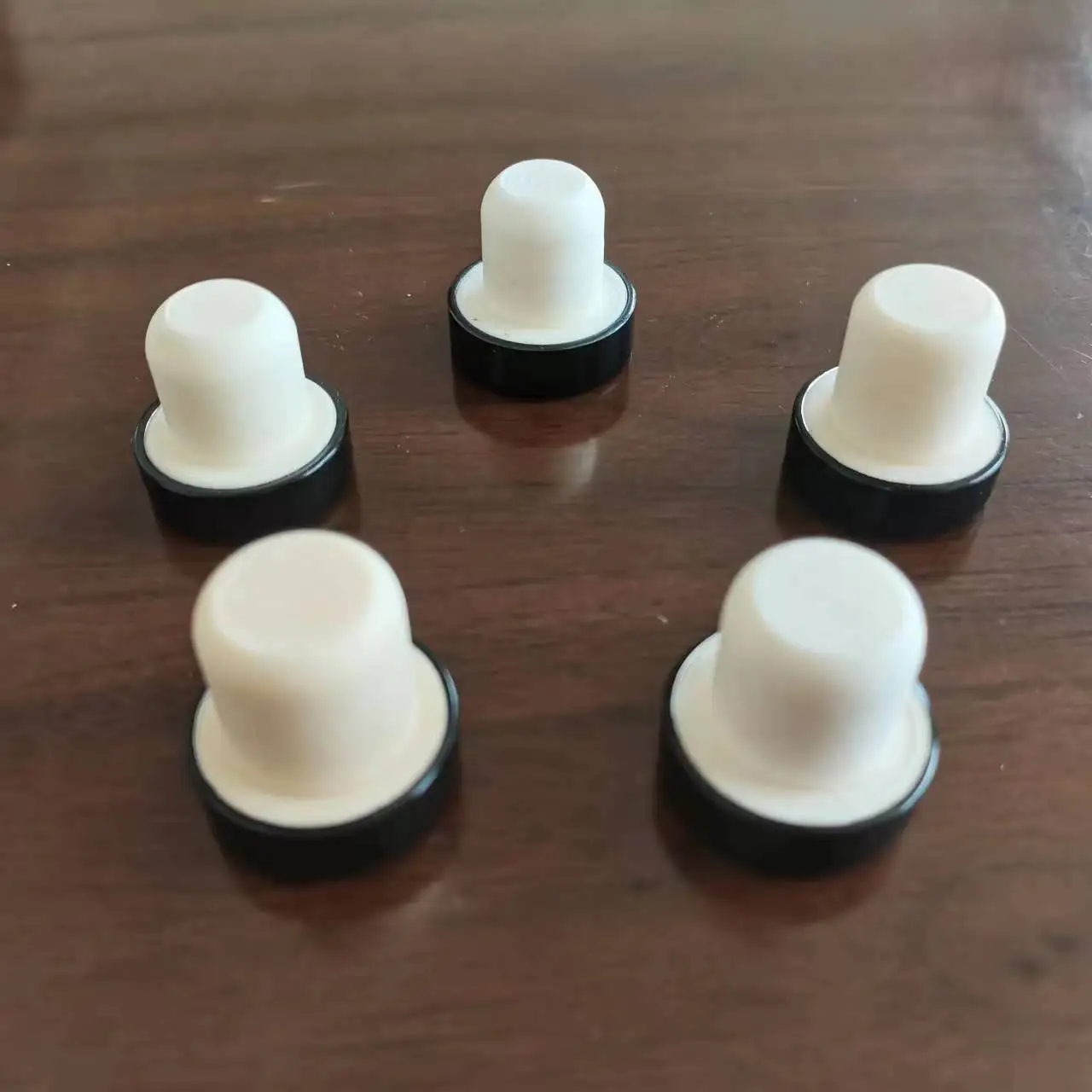 High Quality Custom Wood wine cork stoppers t type wooden top whisky liquor bottle cap