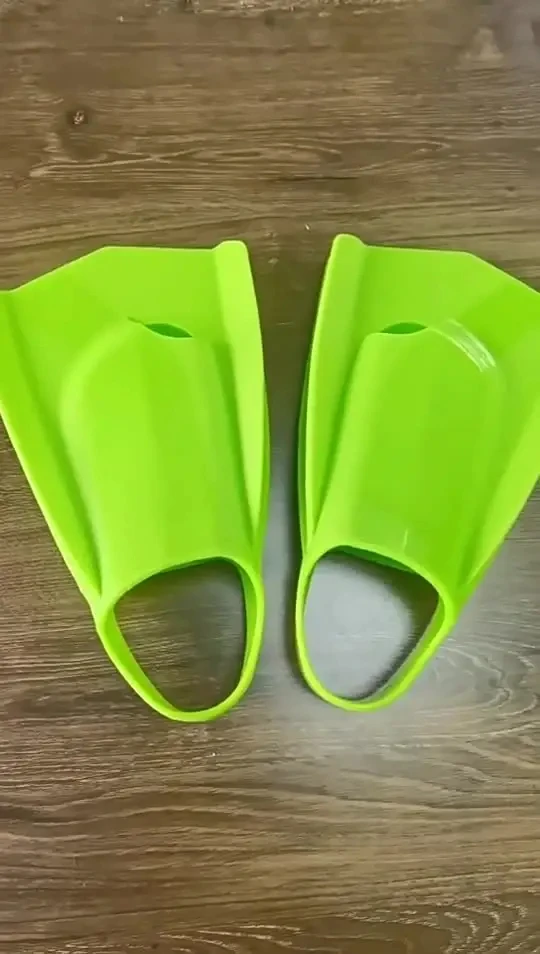 Wholesale Soft Silicone Freediving Flippers Us Divers Scuba Swimming Short Shoes Fins Custom Logo Swim Training Fins