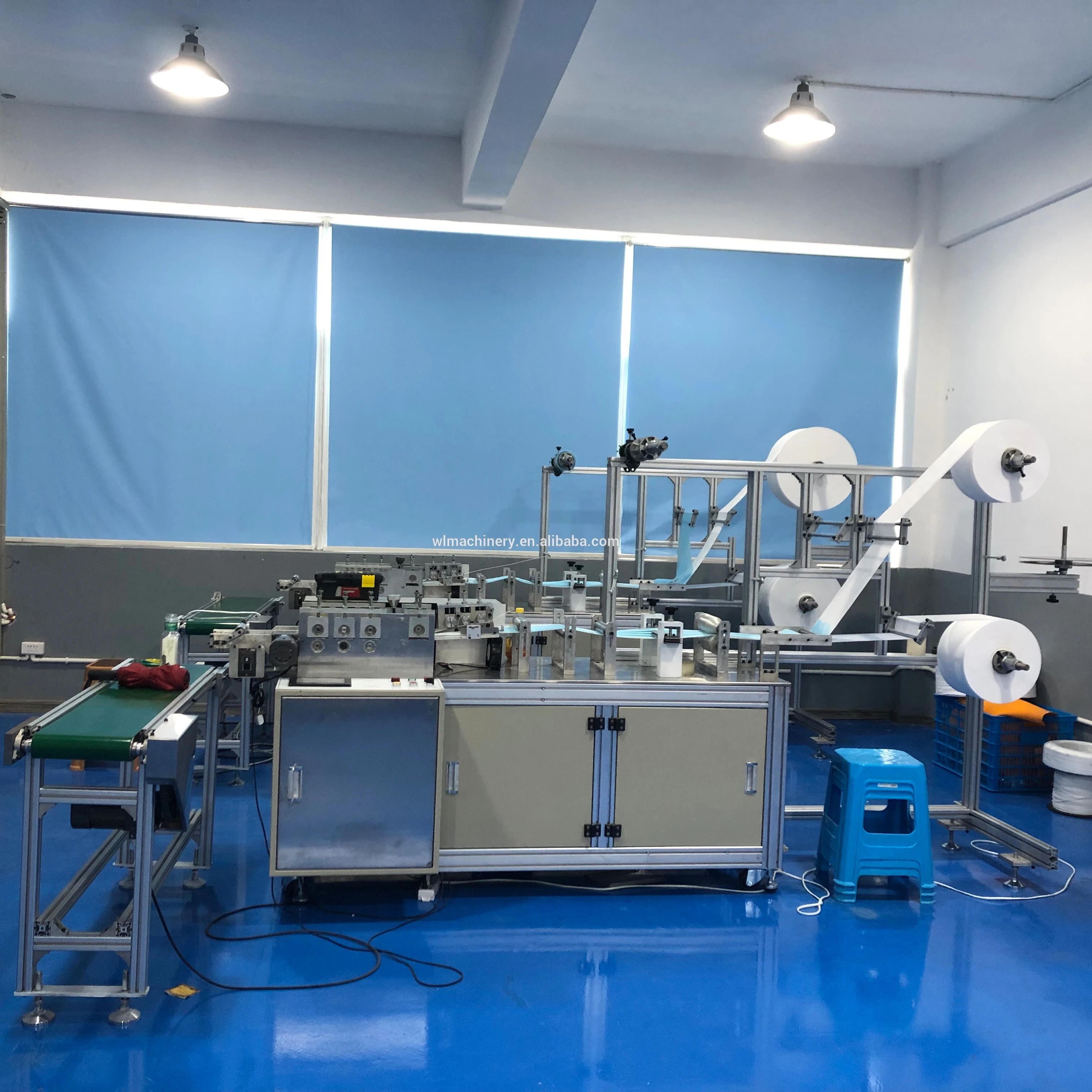 N95 KN95 KF94 fully automatic high speed  disposable non woven mask making machine with one line