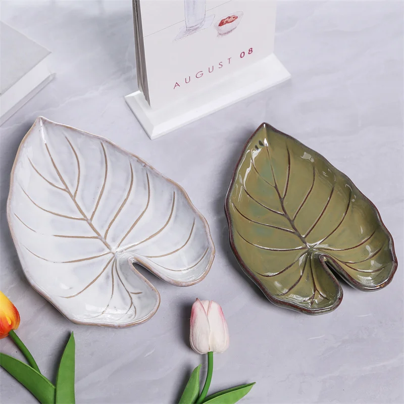 Lotus Leaf Shape Snack Seasoning Dish Sushi Sauce Flower-shaped Plate Ceramic Tableware