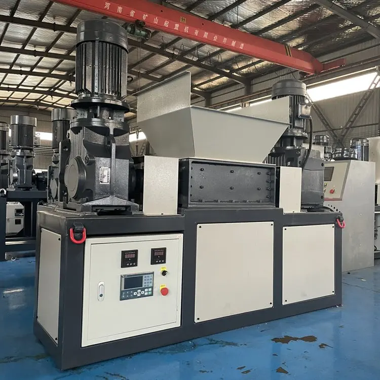 Waste plastic cement bags shredder / shredding machine