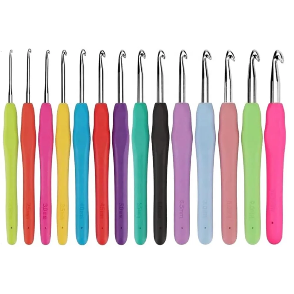 Многоцветный крючок с мягкой ручкой 14 размеров