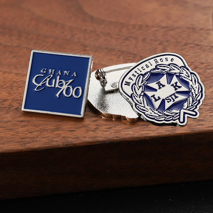 Manufacturer Metal Badge Elegant Men Brooch Pin Suit Business Brooches Lapel Brass Color Pin Enamel Pins For Men