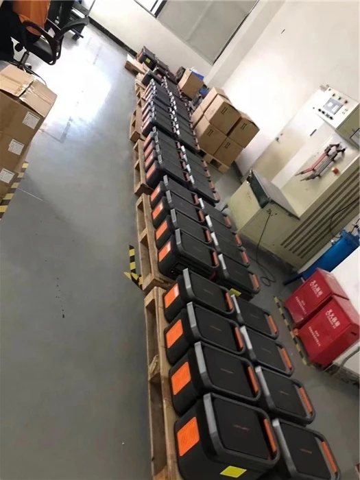 Custom OEM Outdoor 500W 1000w 600w 568wh Charging 1500 1000 Watts 220W Portable Power Banks Power Station