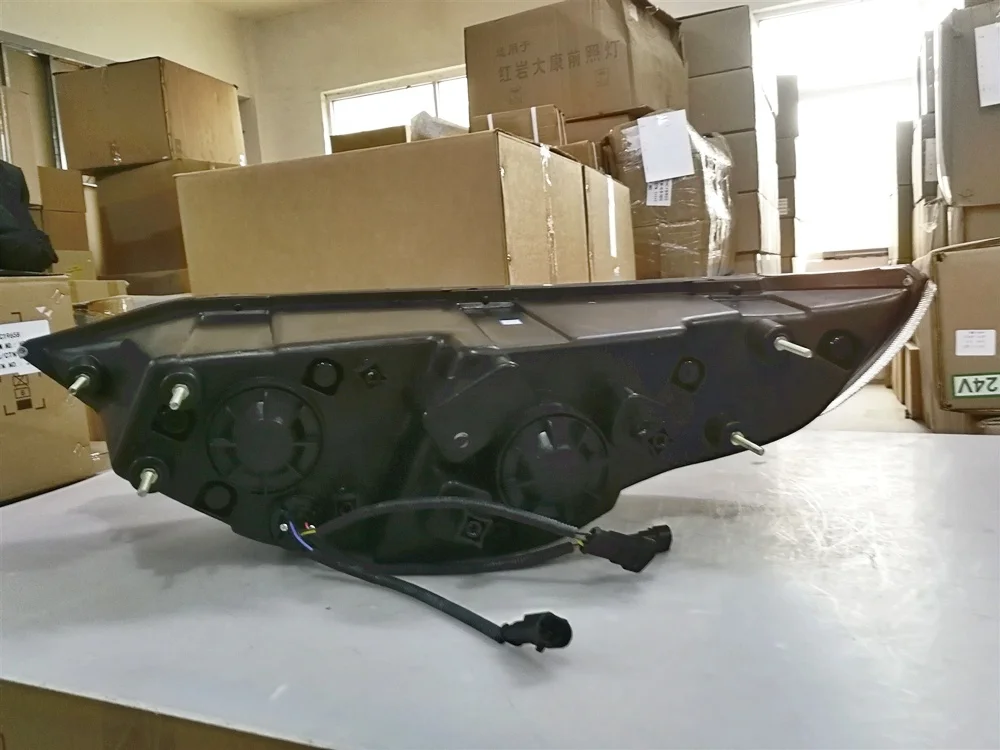 Adiputro Marcopolo Bus Lights Front Headlight Head Lamp HC-B-1614-1