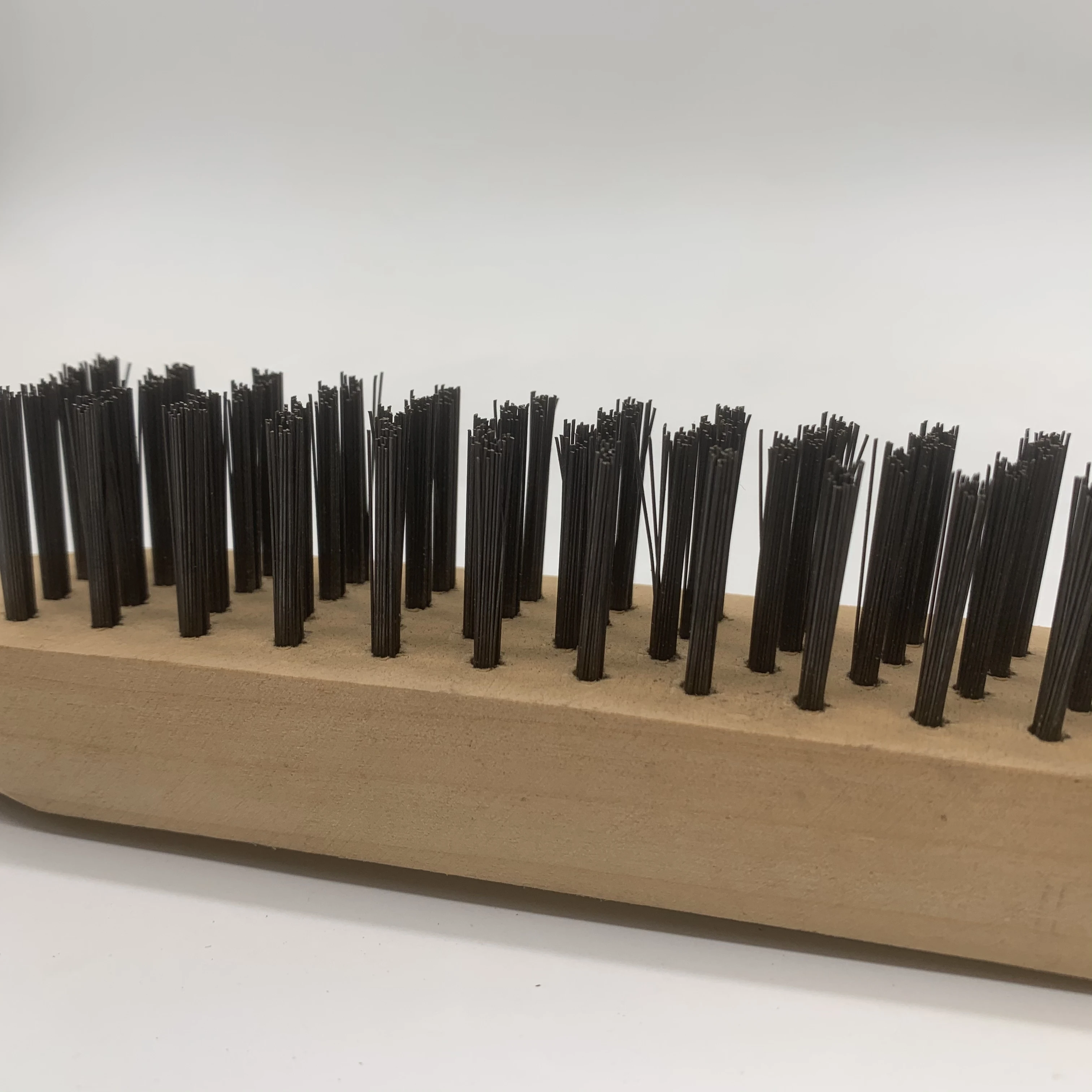Factory direct sales of high quality wire steel brushes with wood handle polishing steel wire brush