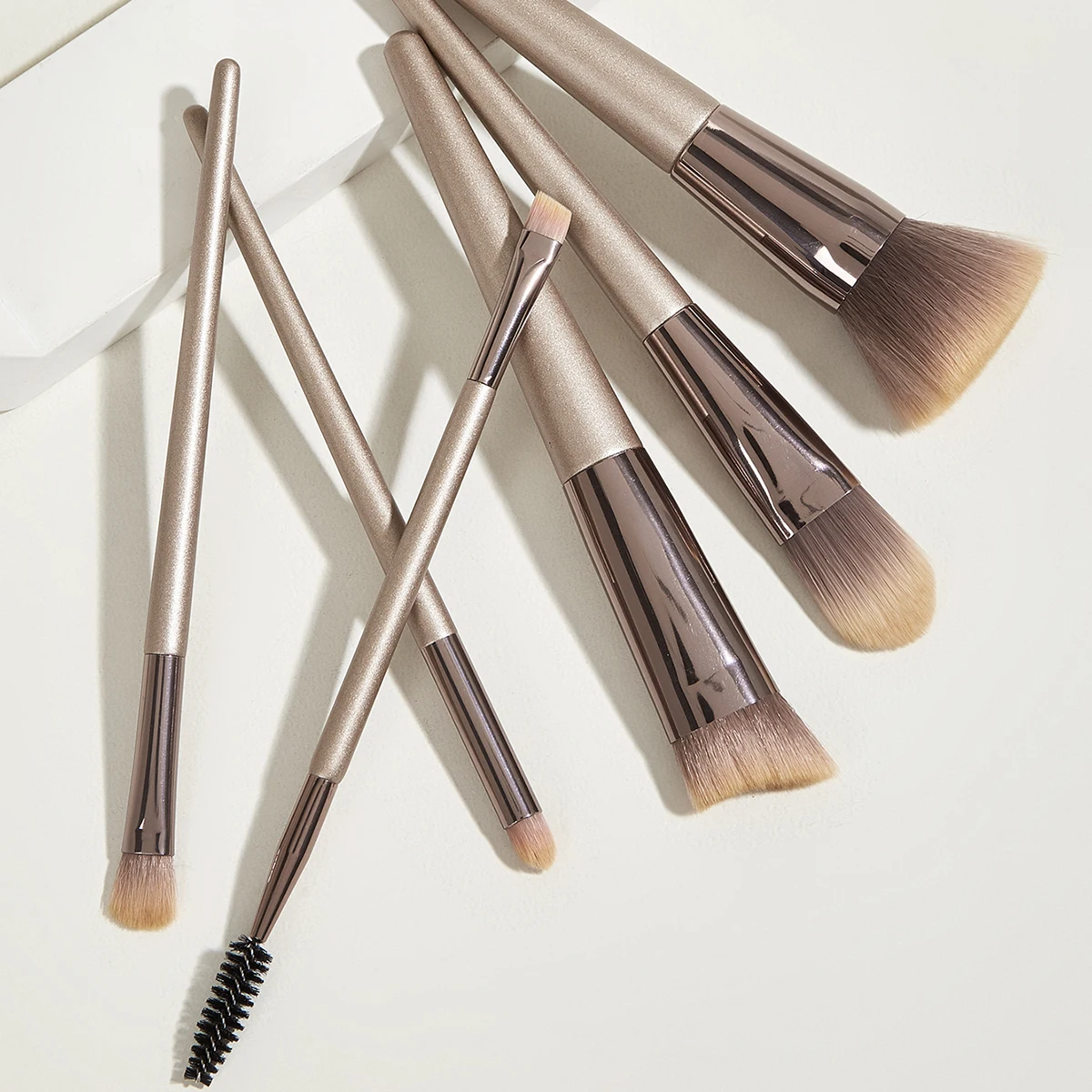 2022 New Fashion 6 Pieces Champagne Gold  Personalised Custom Made Makeup Brushes Set for Cosmetic Tool