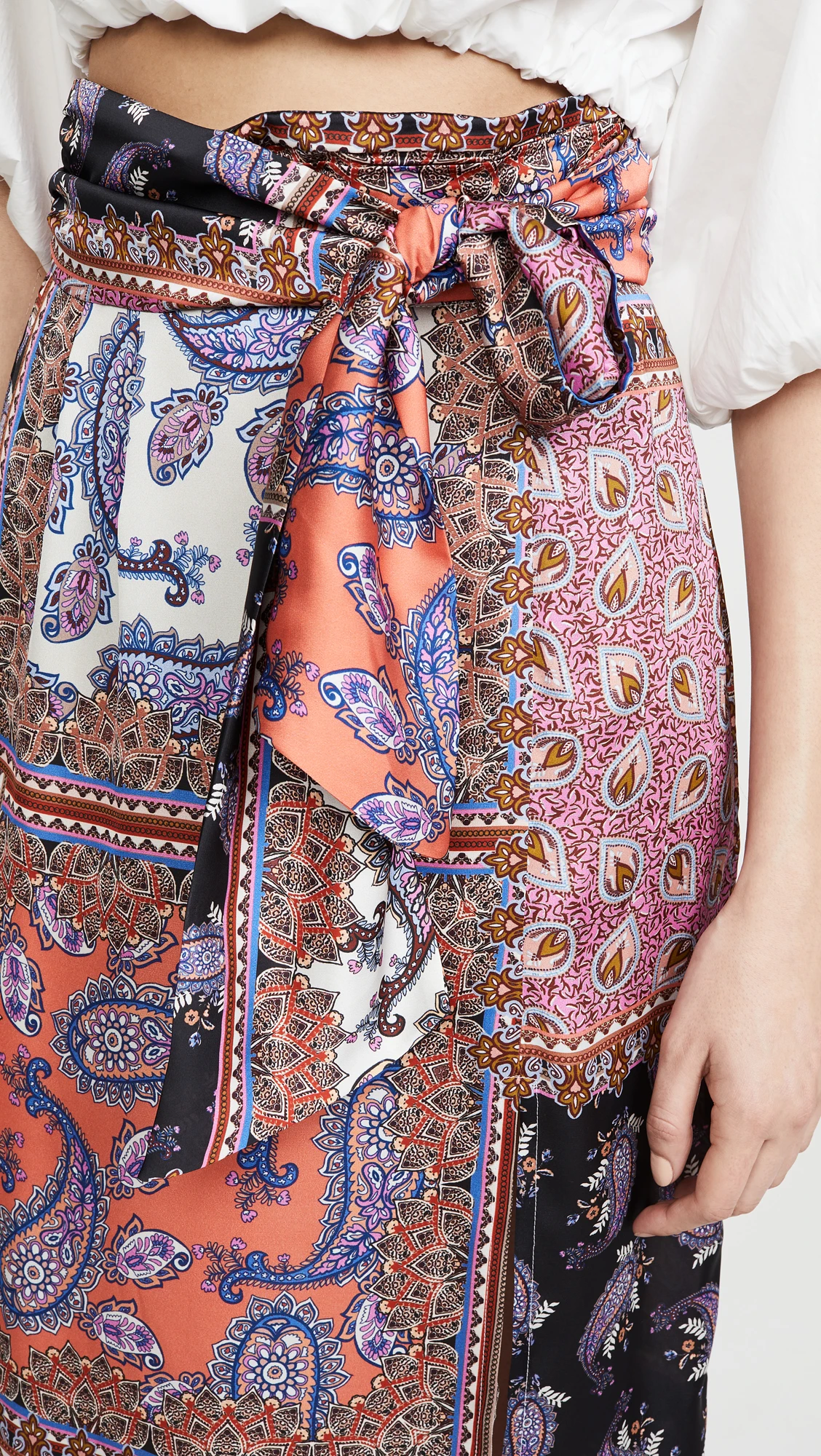 2021 Latest Design Ethnic Paisley Pattern Breathable Skirt With Lace Up