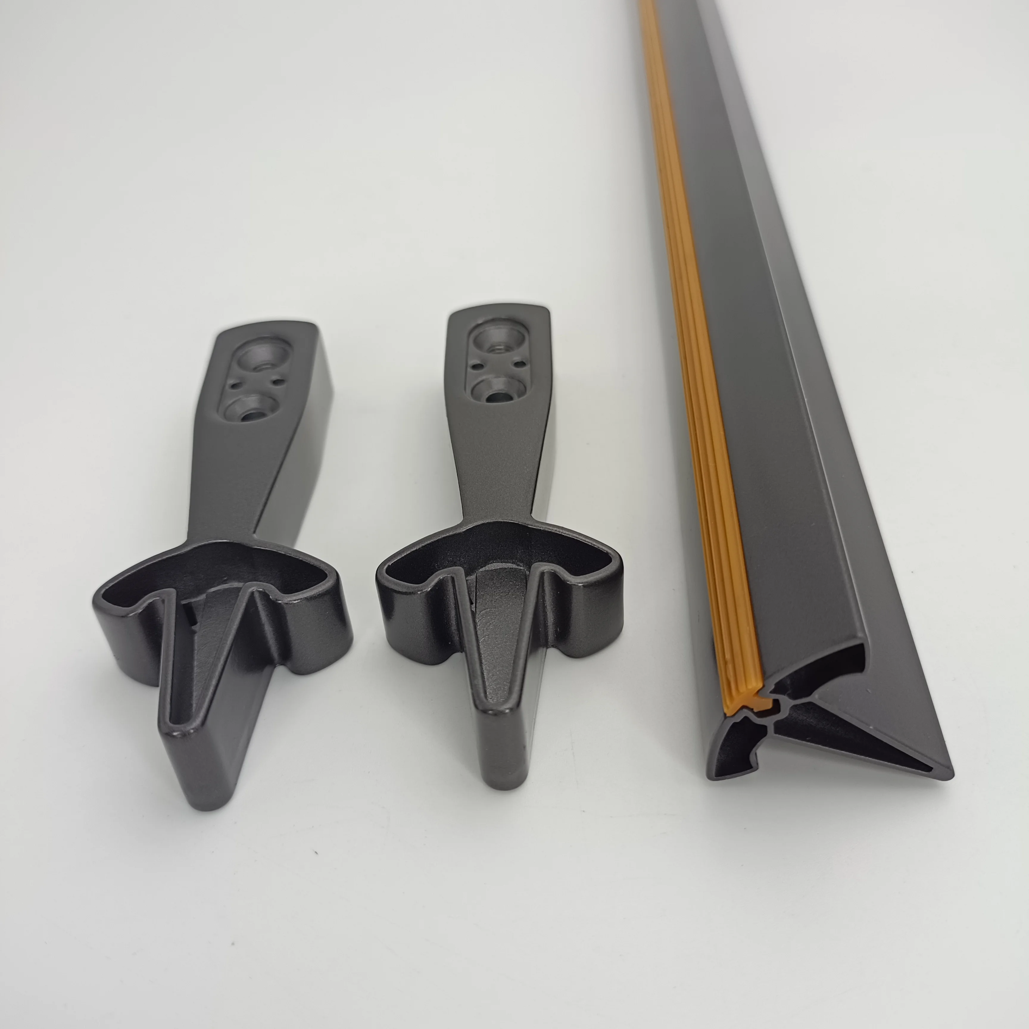 Aluminum Alloy TesIa Patented Anti-Slips Strips Wardrobe Cloth Hanging Rail Rod Tube Closet Clothes Hanging Rod with Bracket