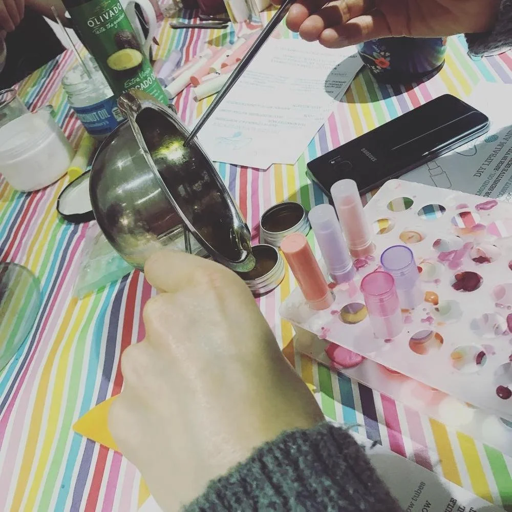 
CNMI Mica Powder Pigments for Lip Gloss, Blush, DIY Soap Making, Handicraft Jewelry Making Mica Powder 