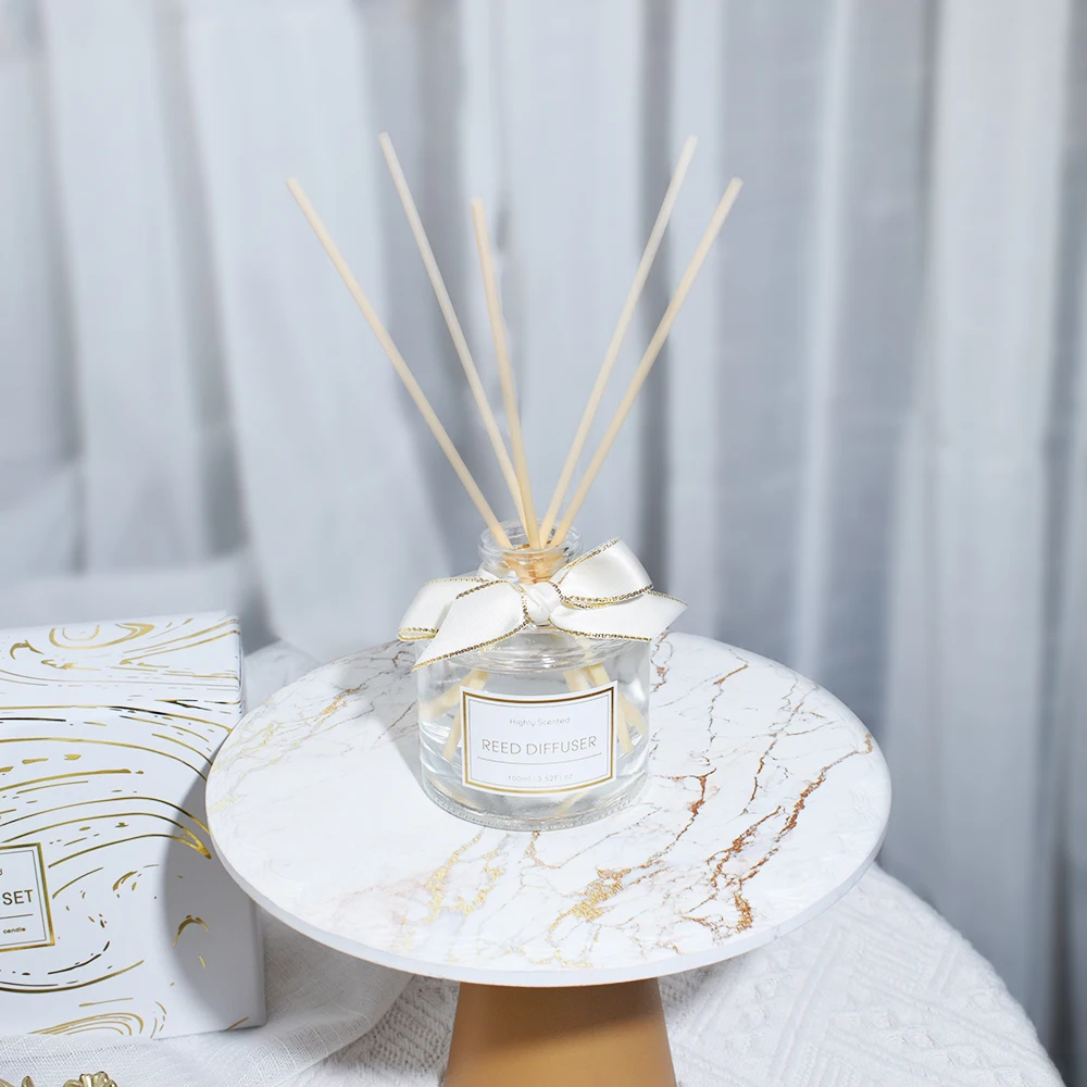 High-Grade Luxury Home Fragrance Gift Set Aroma Scented Candle Jar with 100ml Glass Bottle Reed Diffuser for Home Air Fresheners