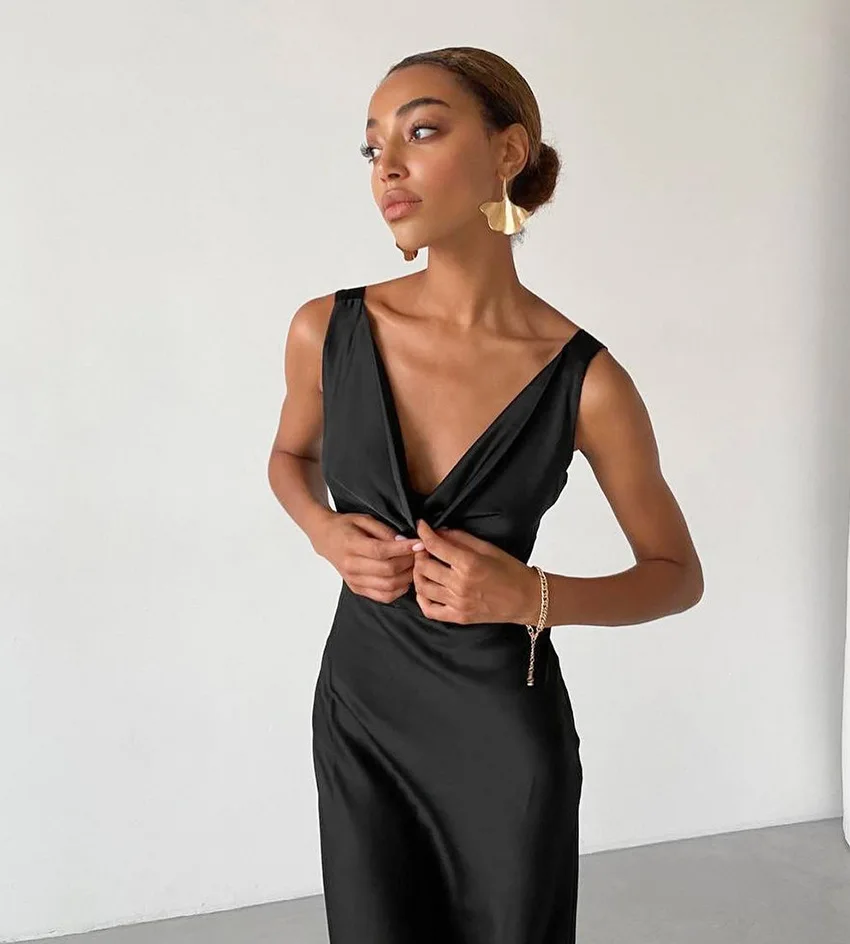 Customized Summer New Tank Top Dress Ice Silk Satin Small Black Dress Sexy Backless Long Dress