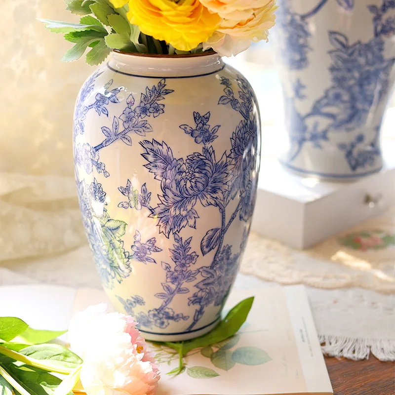 Floral Design Handmade Vintage Wedding Flower Arrangement Centerpiece Decoration Blue and White Porcelain Vase for Home Decor