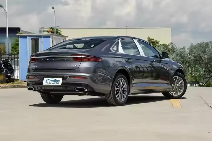 2023 Geely Предисловие 2 0 T DCT компактный семейный бензиновый автомобиль с электроприводом китайский бренд Xingrui новые бензиновые автомобили
