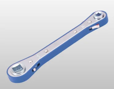 CT-206 Heavy-duty cutter, aluminum alloy body for 3/8 to 2-5/8 (10-66mm) with rollers for easy cutting