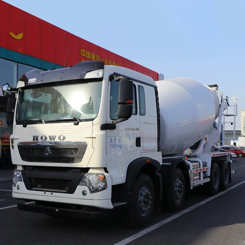 Robust SINOTRUK Concrete Mixer Truck Automated Volume Concrete Mixer Truck Transportation