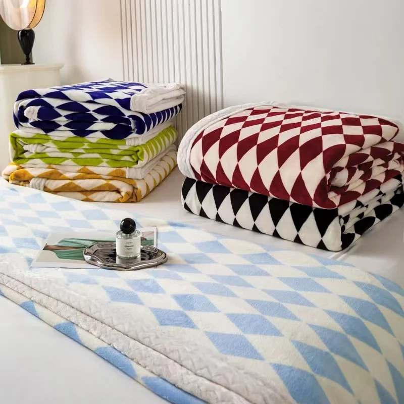 New skin friendly flannel checkerboard pattern ne single piece quilt cover