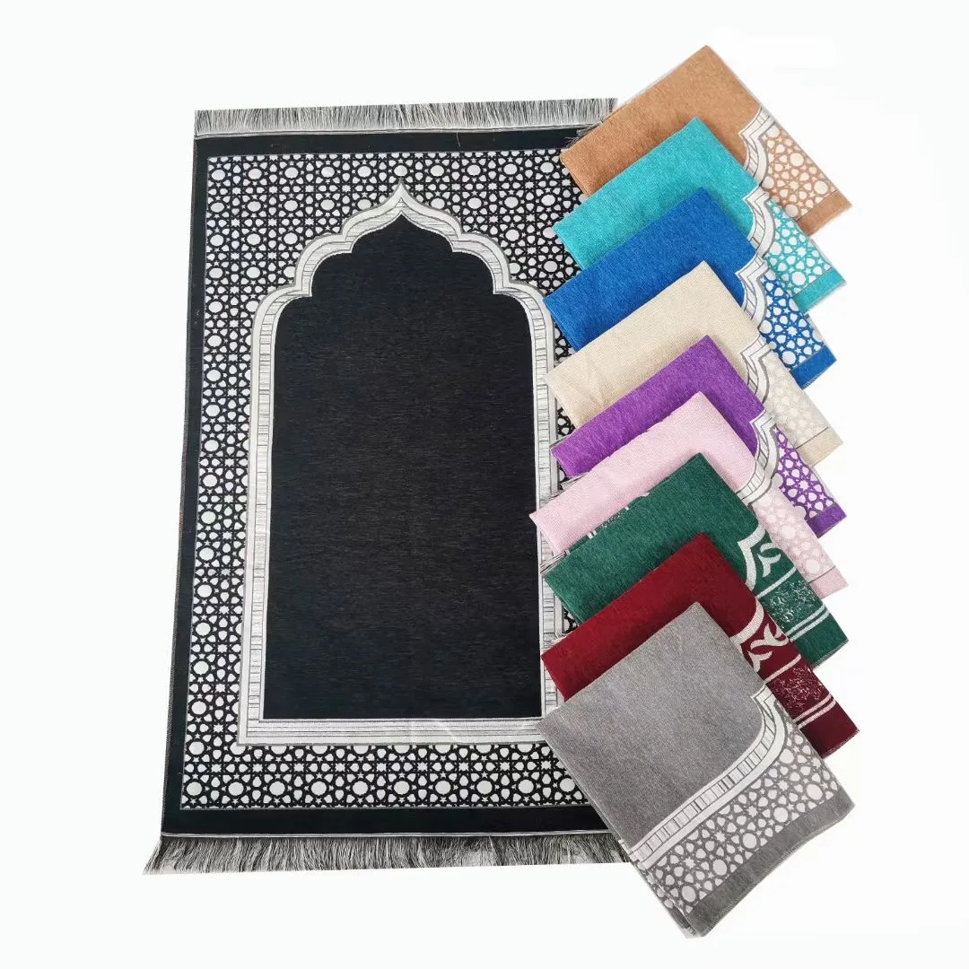 Wholesale Premium Muslim Prayer Rug Mat For Kids Anti Slip Custom Pattern Cartoon Kids Sejadah Prayer Mat