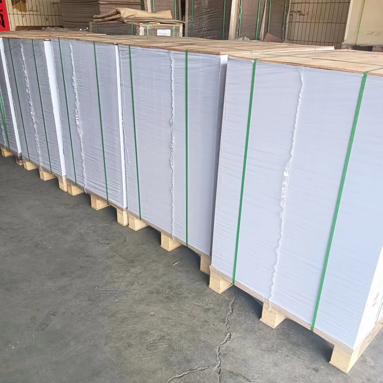 Supplier Wholesale Factory Price uncoated white color 45gsm 50gsm 60gsm 70gsm 80gsm Offset Printing Woodfree Paper