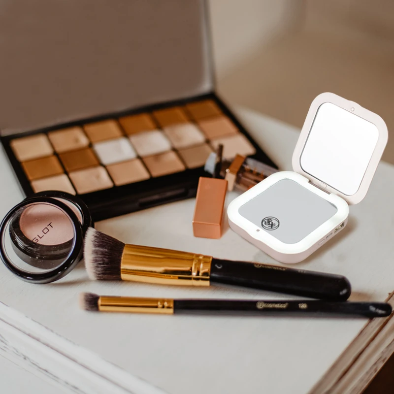 Double Side Handheld Magnification LED Compact Pocket Mirror for Handbag Purse Pocket