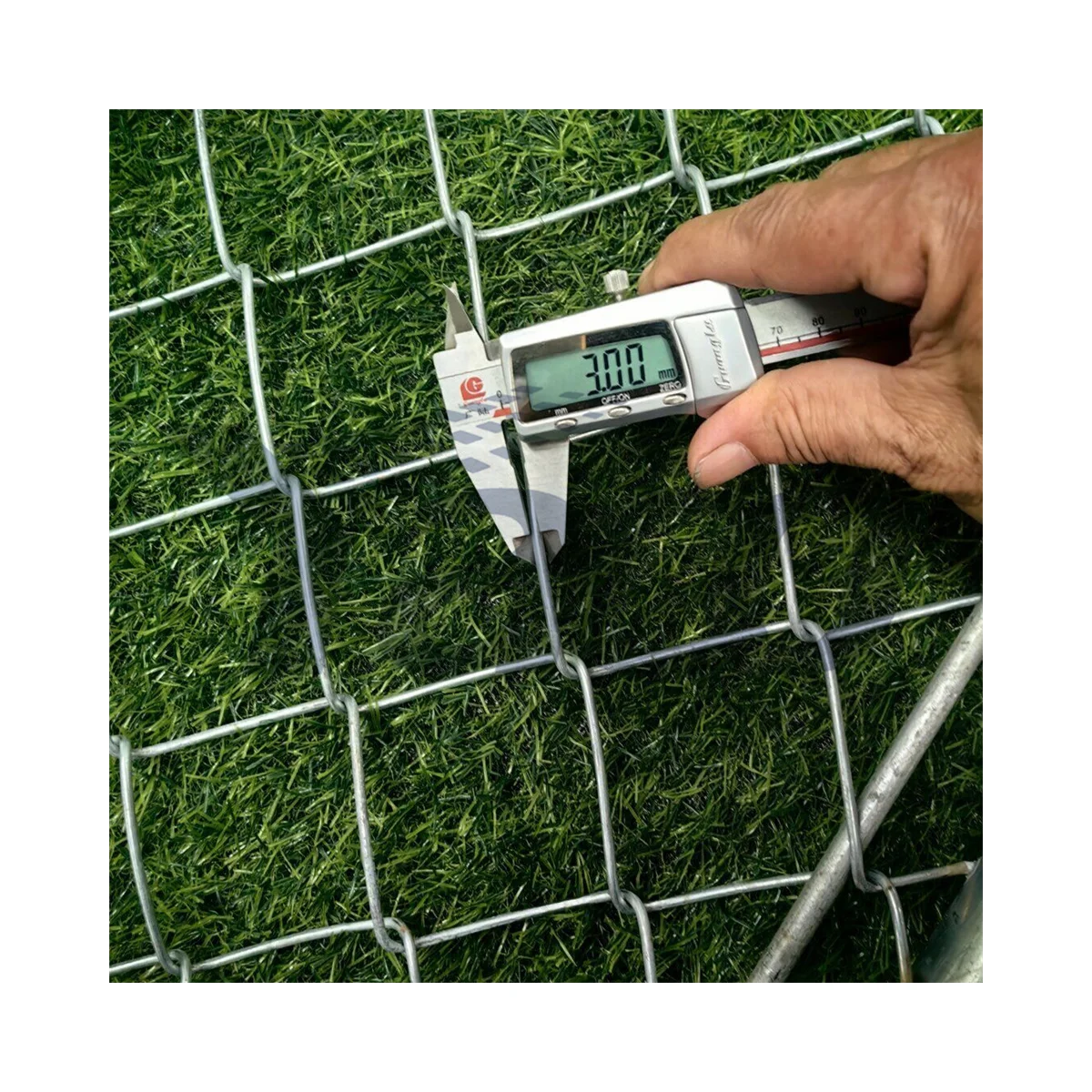 6ft height 50m galvanized chain link fence roll with twisted barb