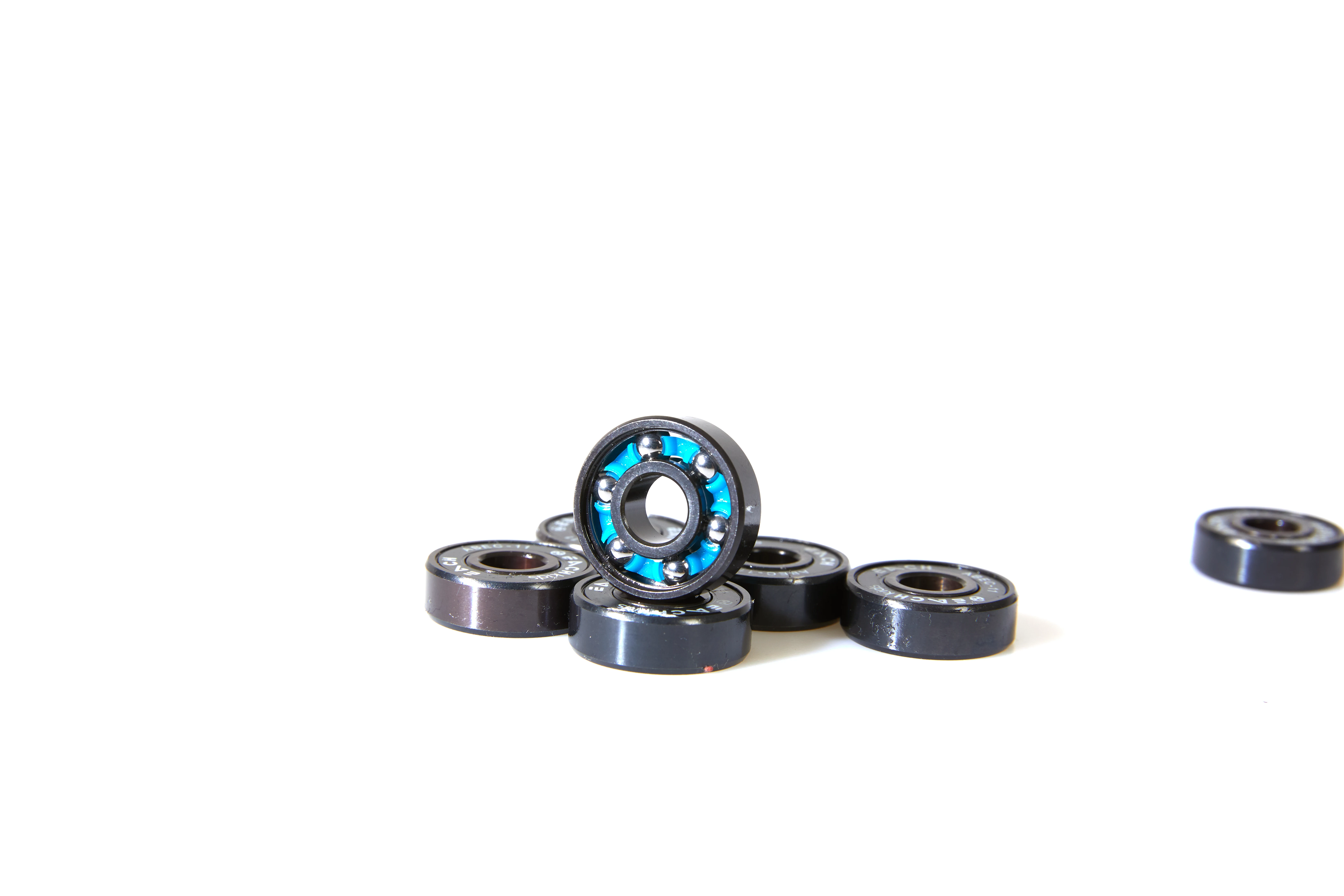 EACH High-quality Steel Ball Bearings Professional Roller Skate Bearings Wholesale For Speed Roller Skates