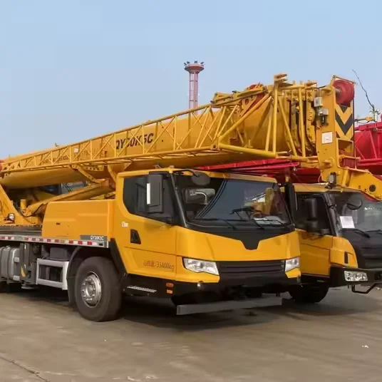 lifting machinery 30 Ton Truck Crane high cost efficiency QY30K5C truck 37.5m Max.lifting height truck with crane for sale