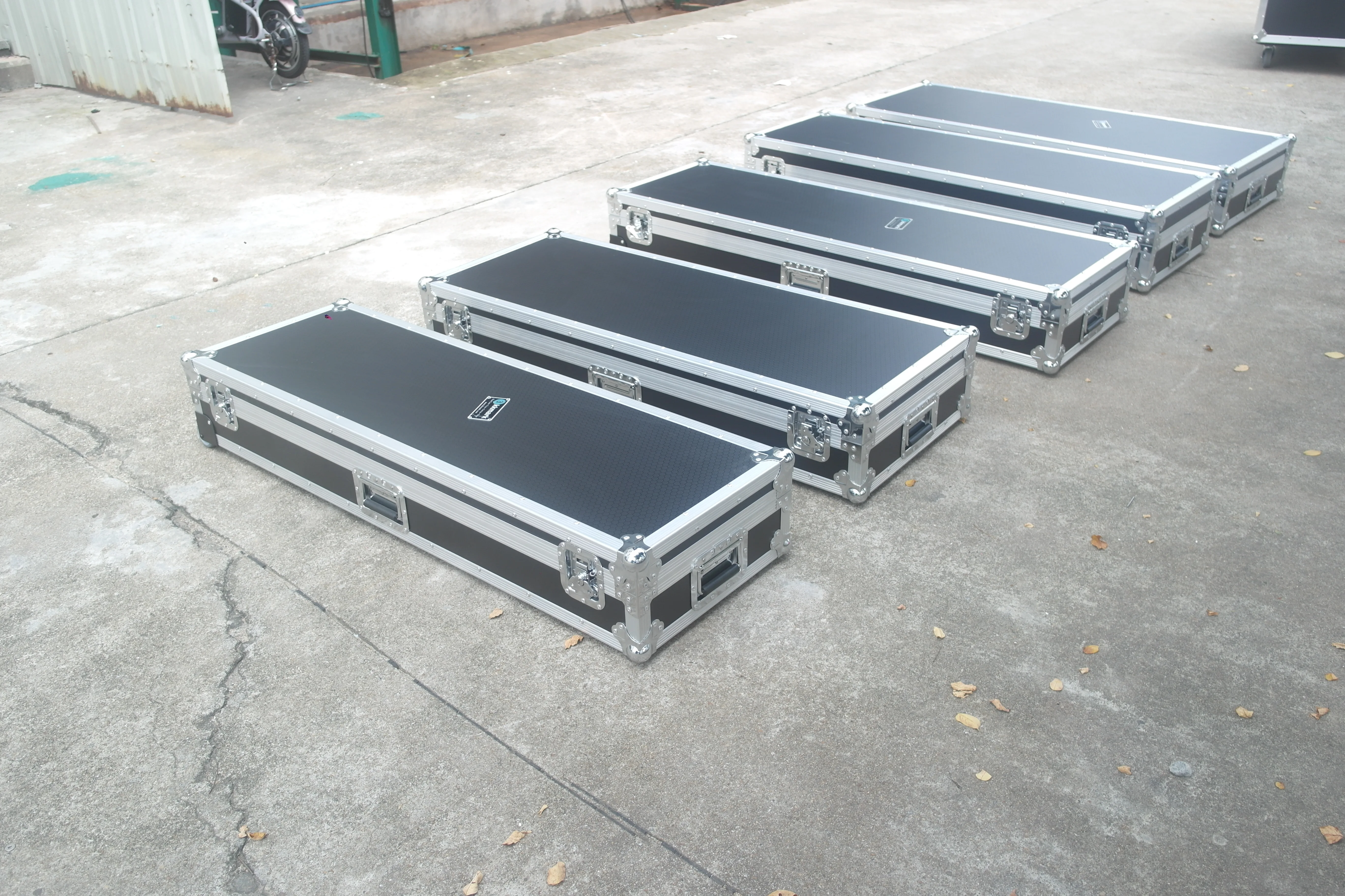 portable gig ready road ATA flight case keyboard case for Korg Kronos LS88 Keyboard Synthesizer Workstation