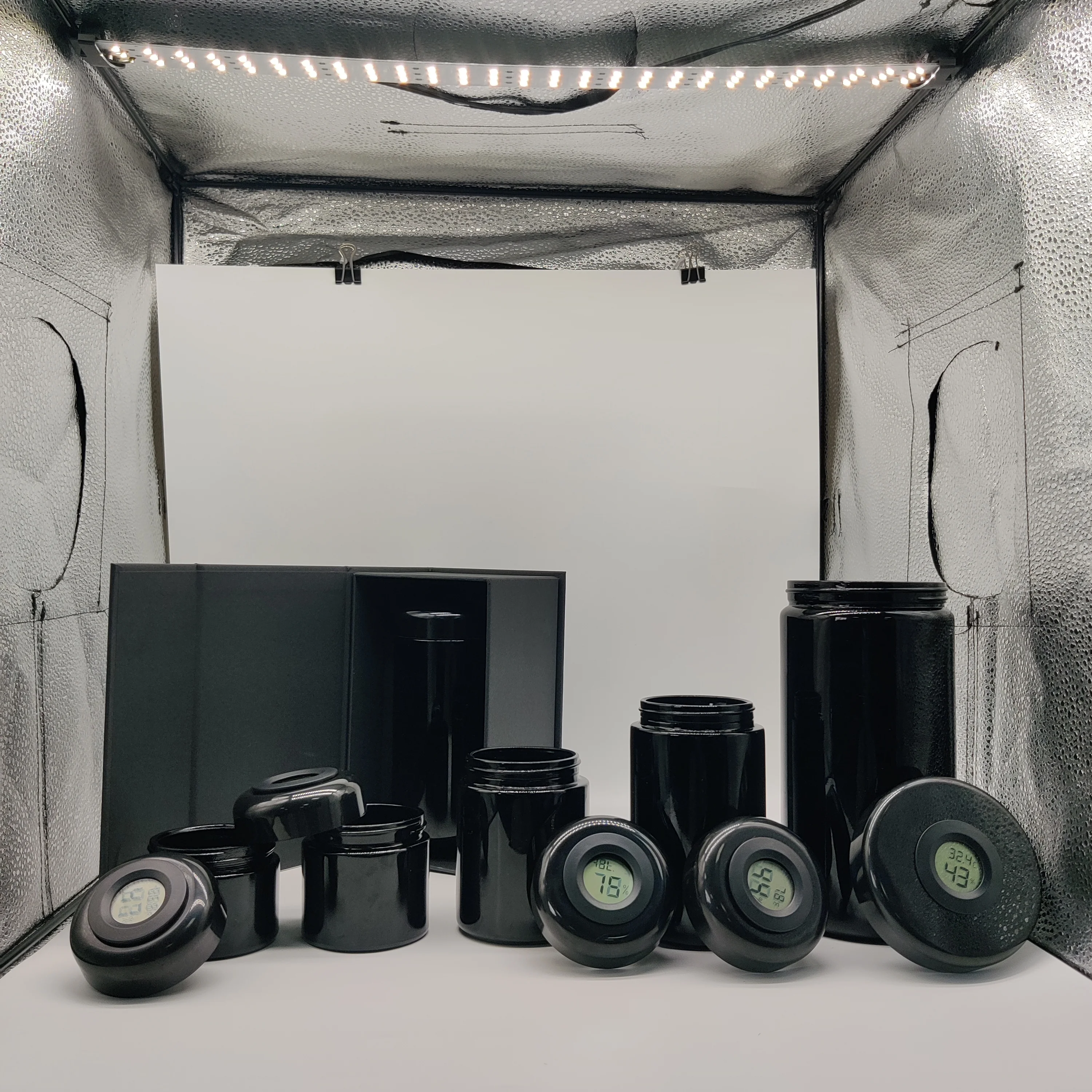 Spice Storage Jar Kitchen Humidity  Temperature Digital Sensor smell proof black UV glass jar for herbs spices coffee dried food