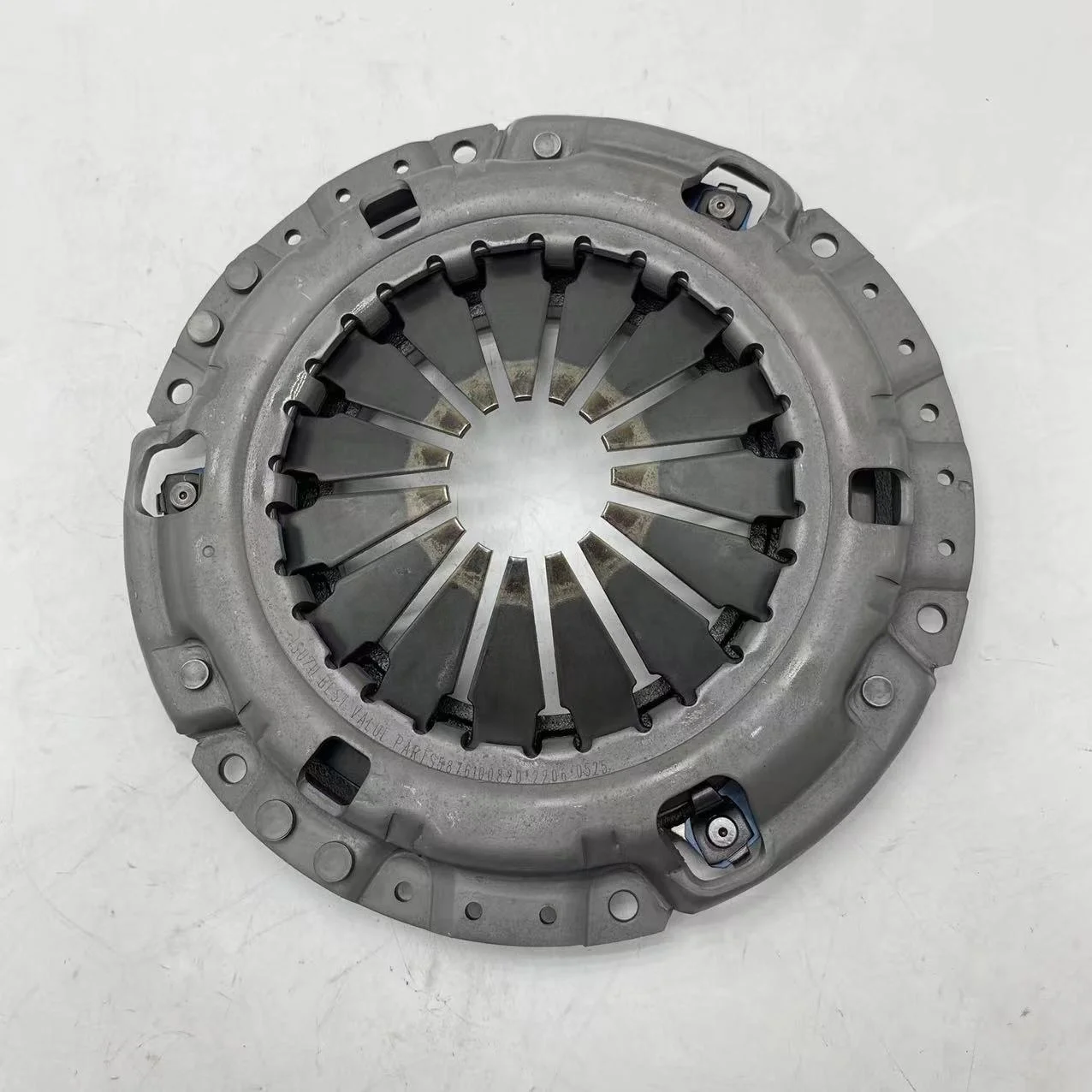 auto parts genuine clutch pressure plate for ISUZU 100P 600P D MAX 1601040 850